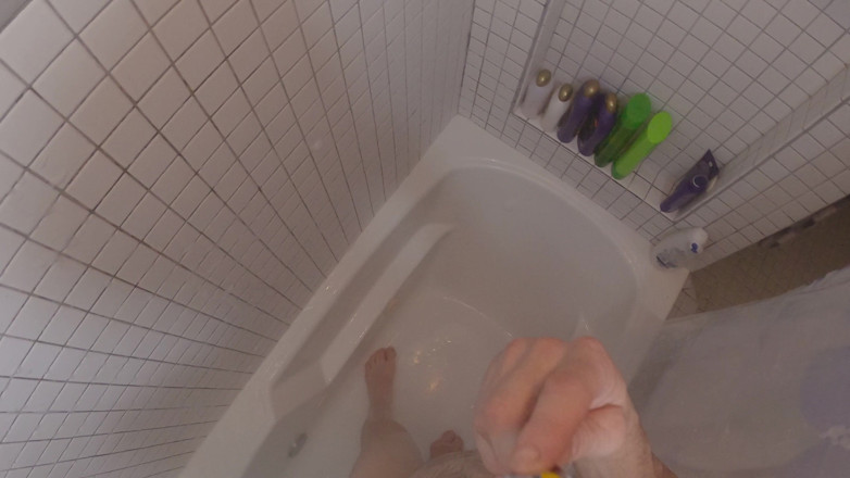 Honey Ryder Prods: Fare la doccia e testare una nuova videocamera