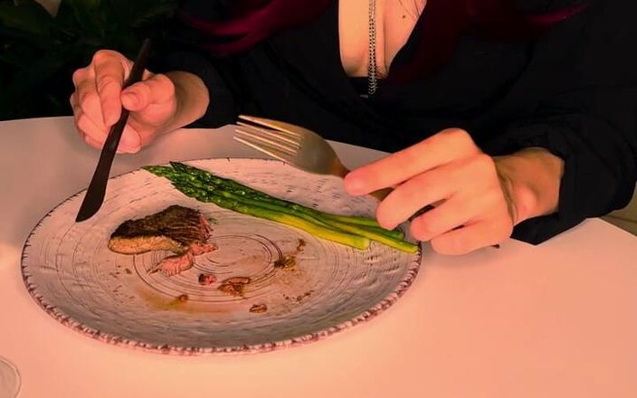 Lady Anna: Dinner with You. Steak with Asparagus