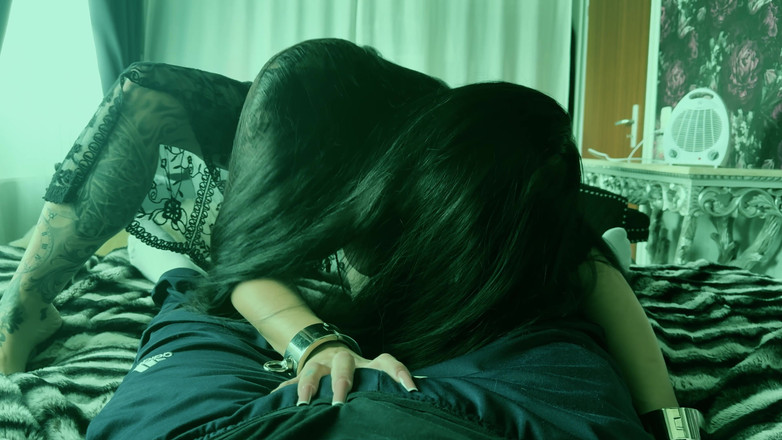 Miss Alessa Milano: POV: Fata de groază Samara