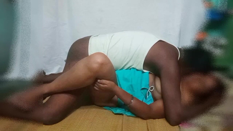 Priyanka314: Piękna żona seks z przyrodnim bratem męża