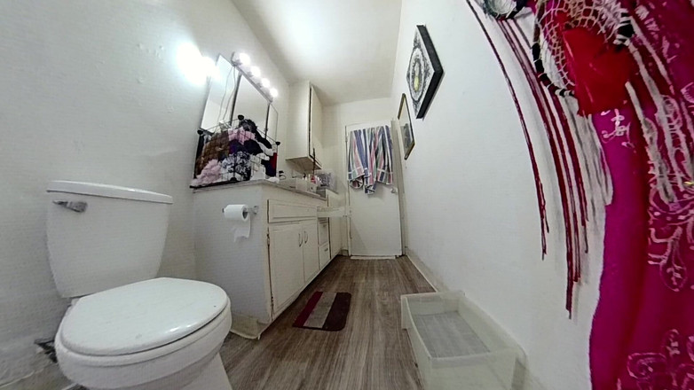 Lizzy Yum: Lizzy Yum SD July 2025, dilatation, bain dilatation amateur, solo n° 17