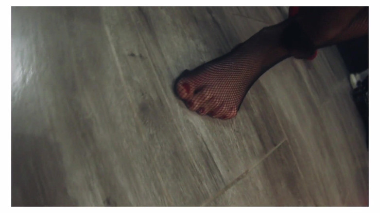 Foot Fetish Heaven: Seksowny spacer Ida