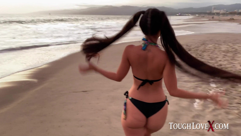 ToughLoveX: Andreina Deluxe - 3rd Wheel