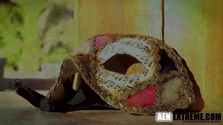 AEN Extreme: Loiras amigas trocando porra de um pau grande