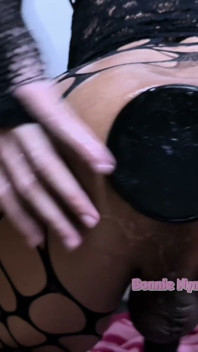 Huge Plug Anal Bonnie Nympha