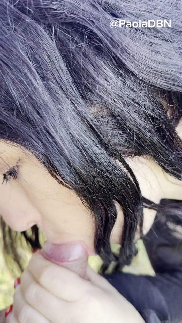 PaolaDbn: Exhib di luar blowjob pancutan mani