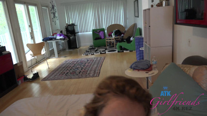 ATK Girlfriends: Haley stříká znovu a znovu se svým hitachi a tvým...