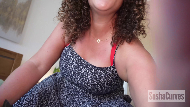 Sasha Curves: Jätte flickvän krymper dig av misstag