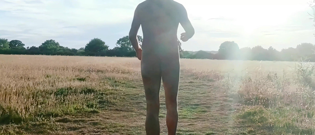 MaleModel: Woodland Walking (naked)