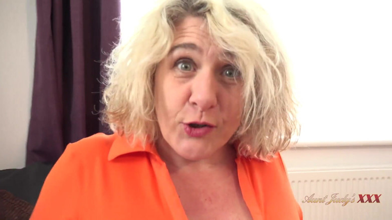 Aunt Judy's XXX: TatieJudysXXX, ta belle-mère BBW à forte poitrine Camilla