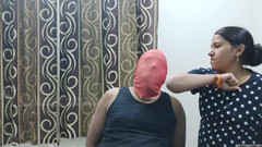 Selfgags femdom bondage: 丈夫被怀孕的印度妻子的女主调教束缚堵嘴