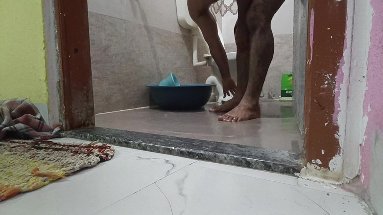 LovedSunsine1990: Gente, vocês gostam do meu banho nu.