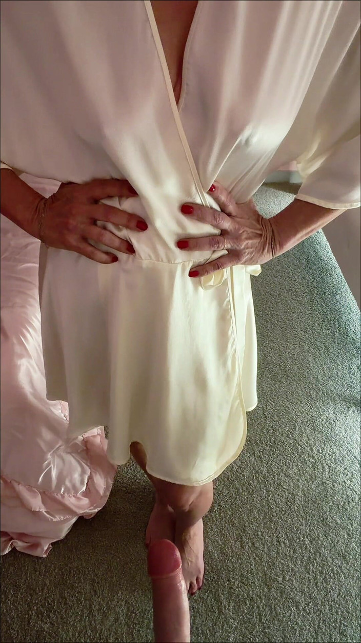 YourFavoriteMommy: Blowjob Tease Fantasy