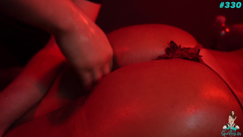 Squirting Sp: 皇冠蒙着眼睛按摩潮吹很多