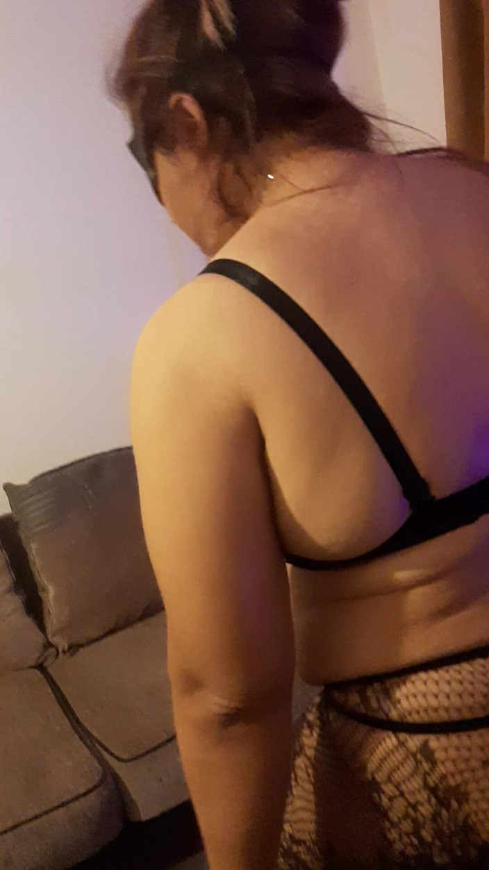 Gloriousshelly: Lexy lagi asik jalan-jalan ke lodger
