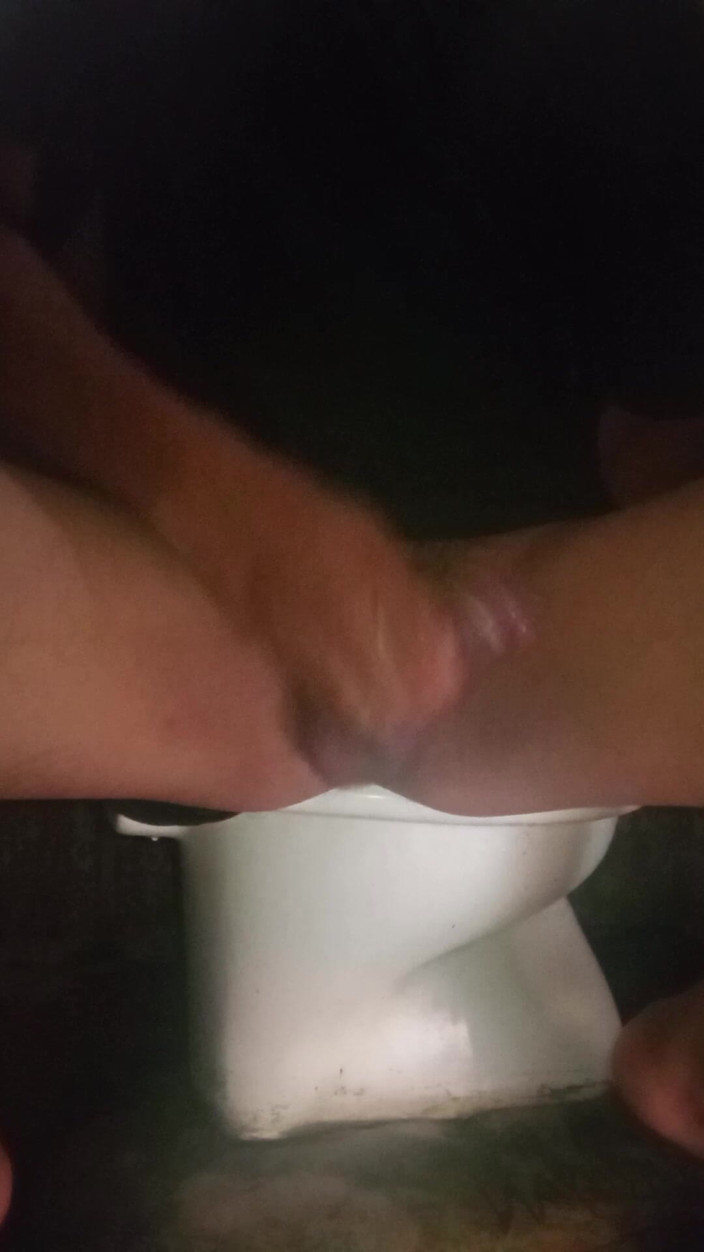 Hornytan: Vecina Cr se masturbează excitată