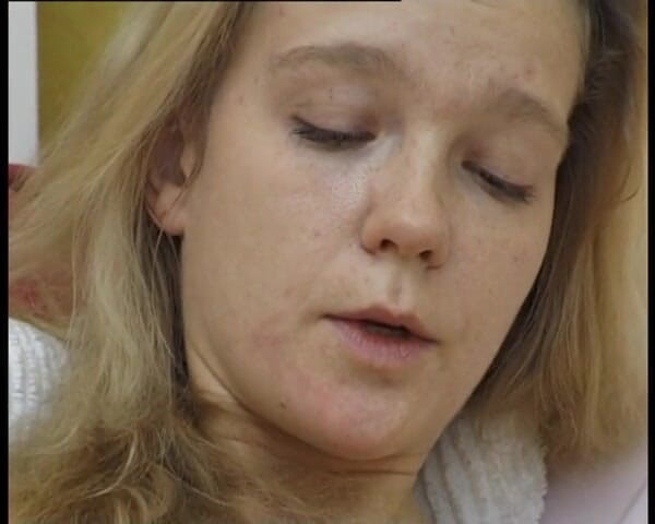 YOUR FIRST PORN: Videoclip amator von Leila - videoclip amator de la Leila