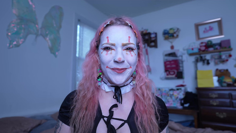 lilredvelvettt: Pacar badut ini selingkuh sama kamu