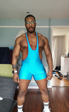 Amadeus: Больше жука члена на этой неделе, как я буду дома в течение 6 дней