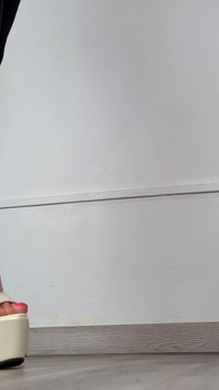 Kolekce bot: Mules White Platform Wedge - Dame Olga (4k) (659)