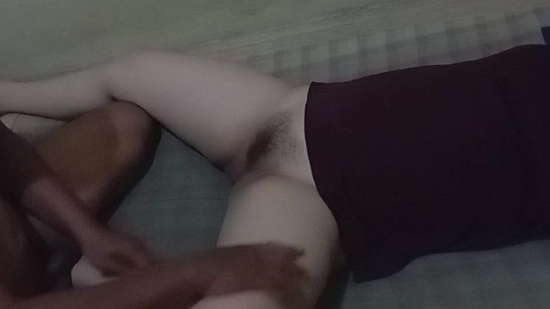 Angelina Pop: 남편의 웨딩 드레스를 입고 사랑스러운 계모 Anne의 웨딩 드레스