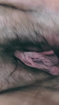 Stříkající macecha dostává malou pomoc
