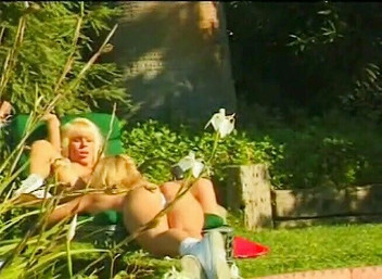 Lesbo Tube: Blonde lesbians pussy licking and dildoing by the swimming pool