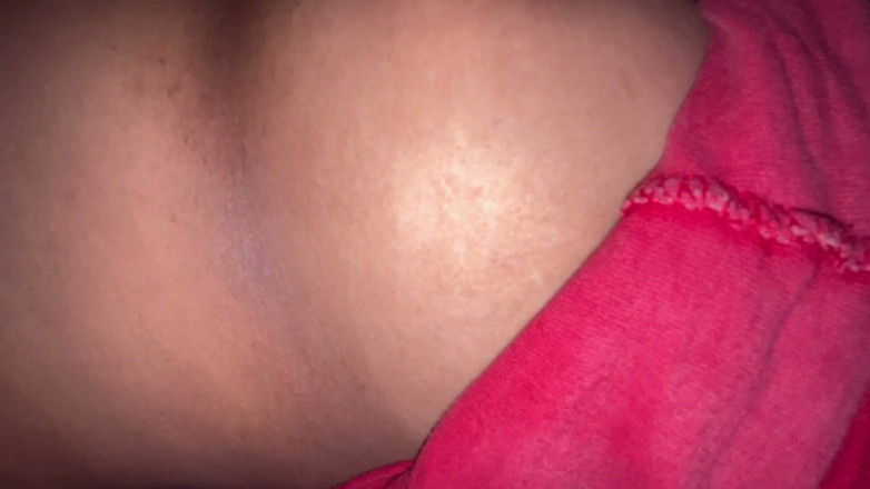 NeelamBhabhi: Une bhabhi du village baise avec son nouveau copain