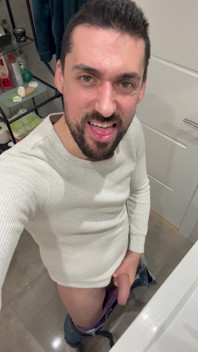Stepdaddy Jerking off