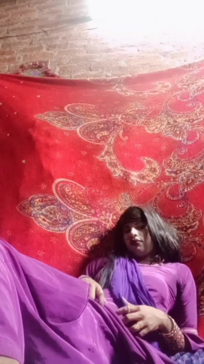 Urvashipatil123: Urvashipatil Rani Kinnar Has Fun Wearing Salwar Kameez
