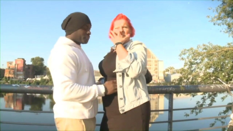 Intim Inspektor: Cooky wants to fuck his internet date on the Berlin...