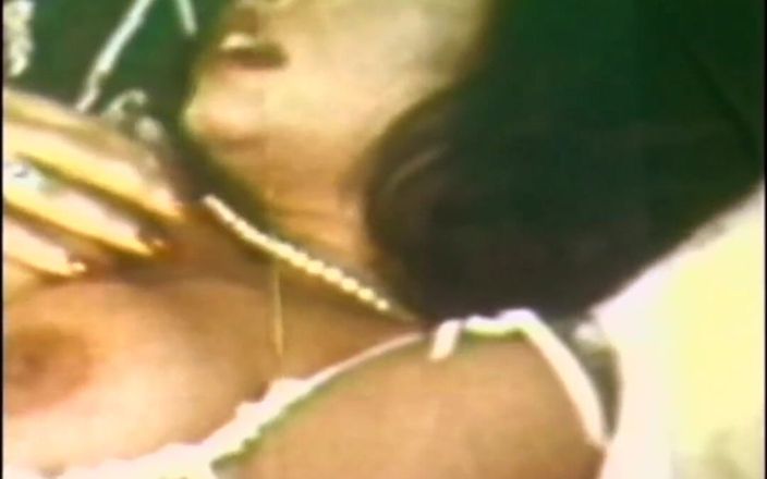 Vintage megastore: Vanessa del rio người đàn ông ăn