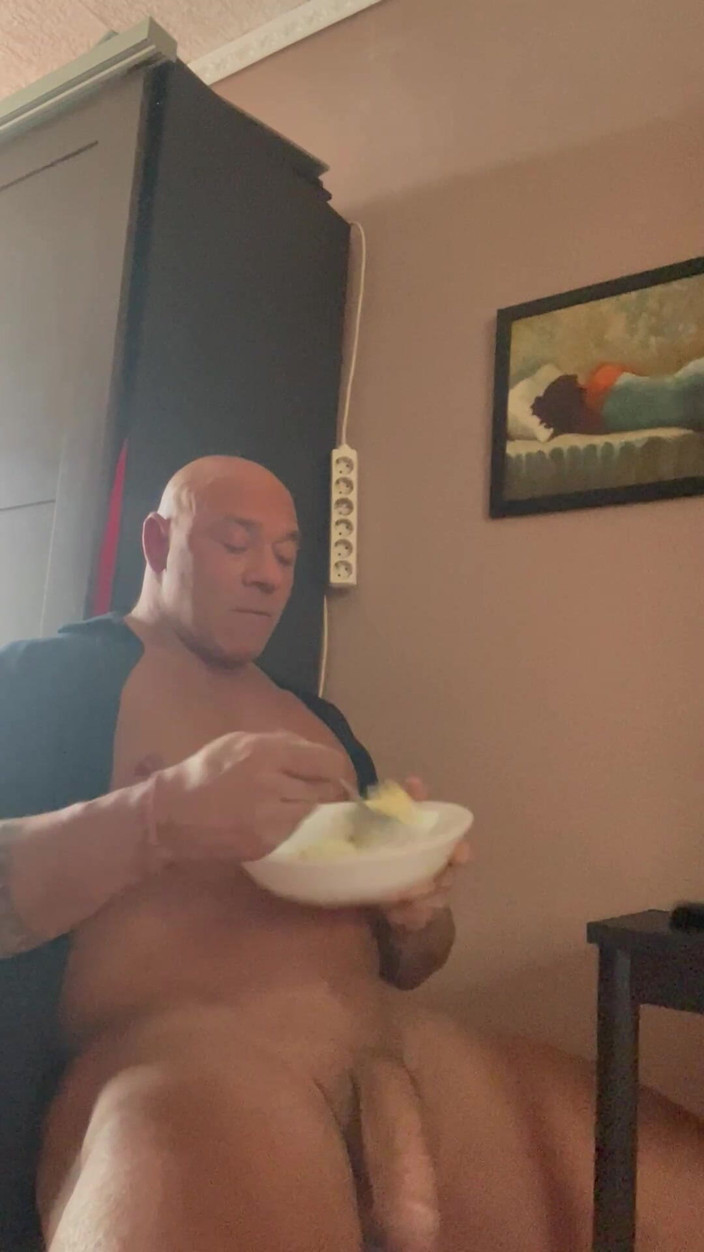 Mr. Guru: Long Wank amatérský kulturista