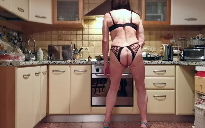 Sissy Cummy Lingerie: Nylon Sissy Slut Michelle Late Dinner Cooking Live
