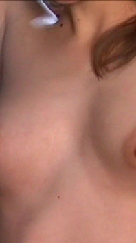 Sexy ragazza arrapata viene scopata dai suoi amici coi suoi amici cazzo duro