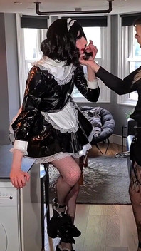 Efeminat futut în bucătărie