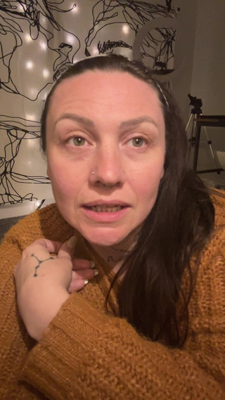 Lustful Libertines: 枕头谈话 - 我是如何意识到我喜欢看女人撒尿