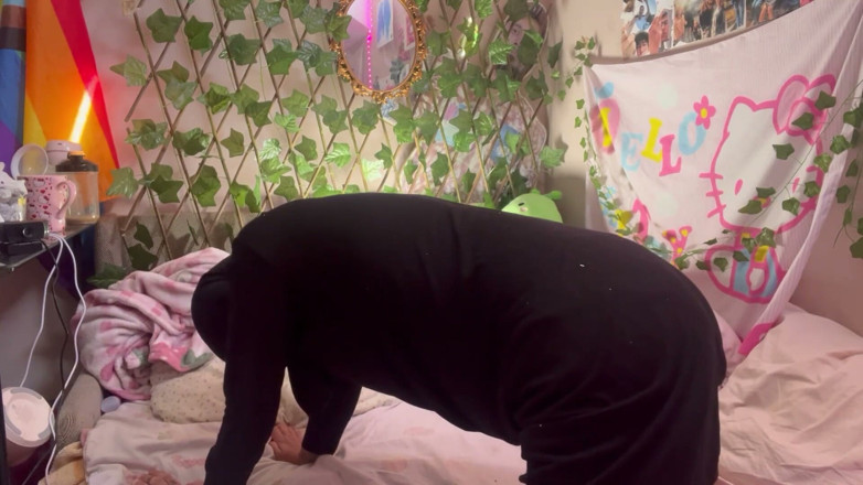 lanalovacutie: Yoga-in-hijab-for-you