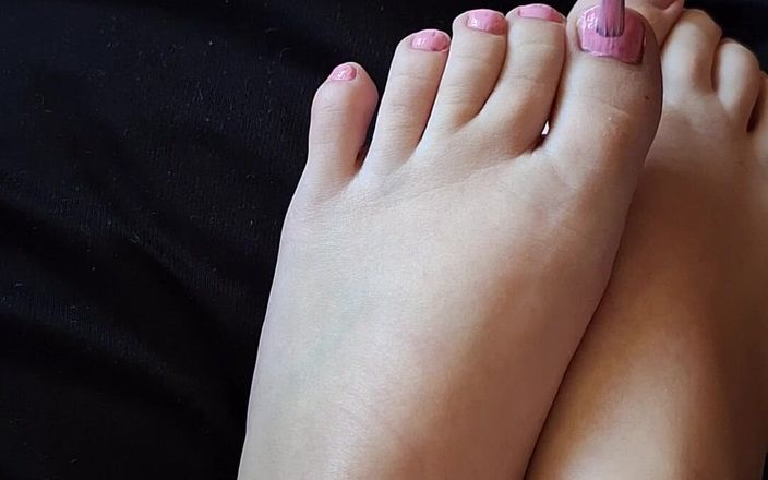 Mell: My Small Toes