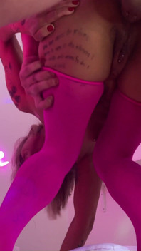 Analna nocna impreza dla blond dziwki