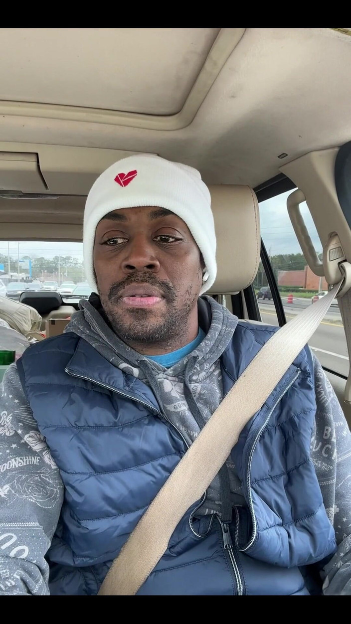 Thad Maxxx: Podává se čaj