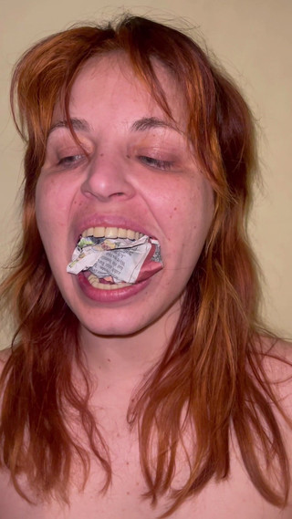 Elena917: Gazeta Gag POV - nadziewanie, bicie, wyjmowanie