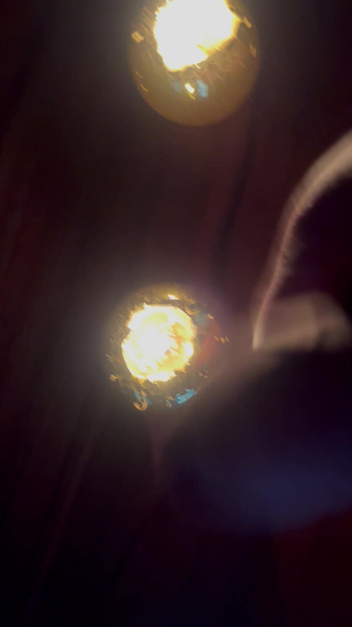 NastySecret666: Basta una luce