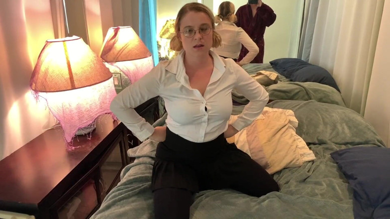 Erin Electra: 義理の娘はポルノを作るのを手伝っています - Gets creampied