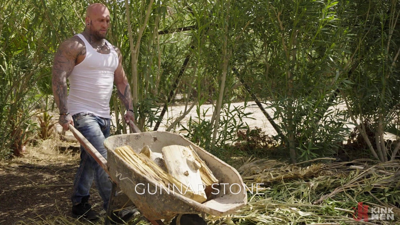 Taken rough: Gunnar Stone और aj Sloan: The Man in the Mask