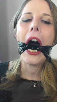 Cassie's BDSM Gag Try on and Talk