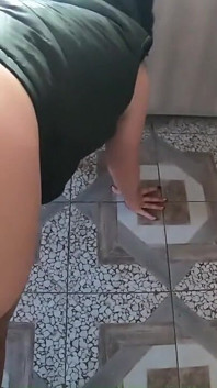 Sexy milfka ví, jak sát toho tlustého ptáka!