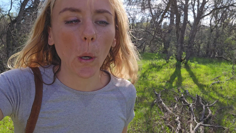 Sav Moolah: Petite Blonde Gets Massive Outdoor Facial