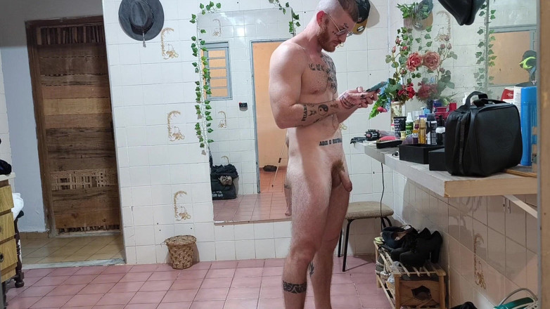 carmonaoficial: Shaving and Shaving His Chest