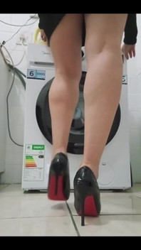 Can you spot that I'm not wearing any panties? 